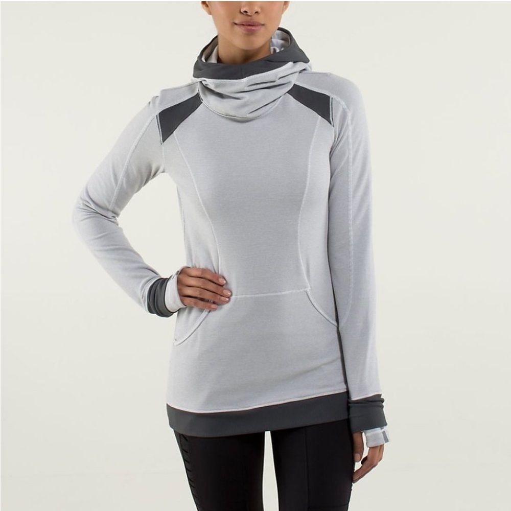 Lululemon Athletica size 8 Base Runner Hoodie